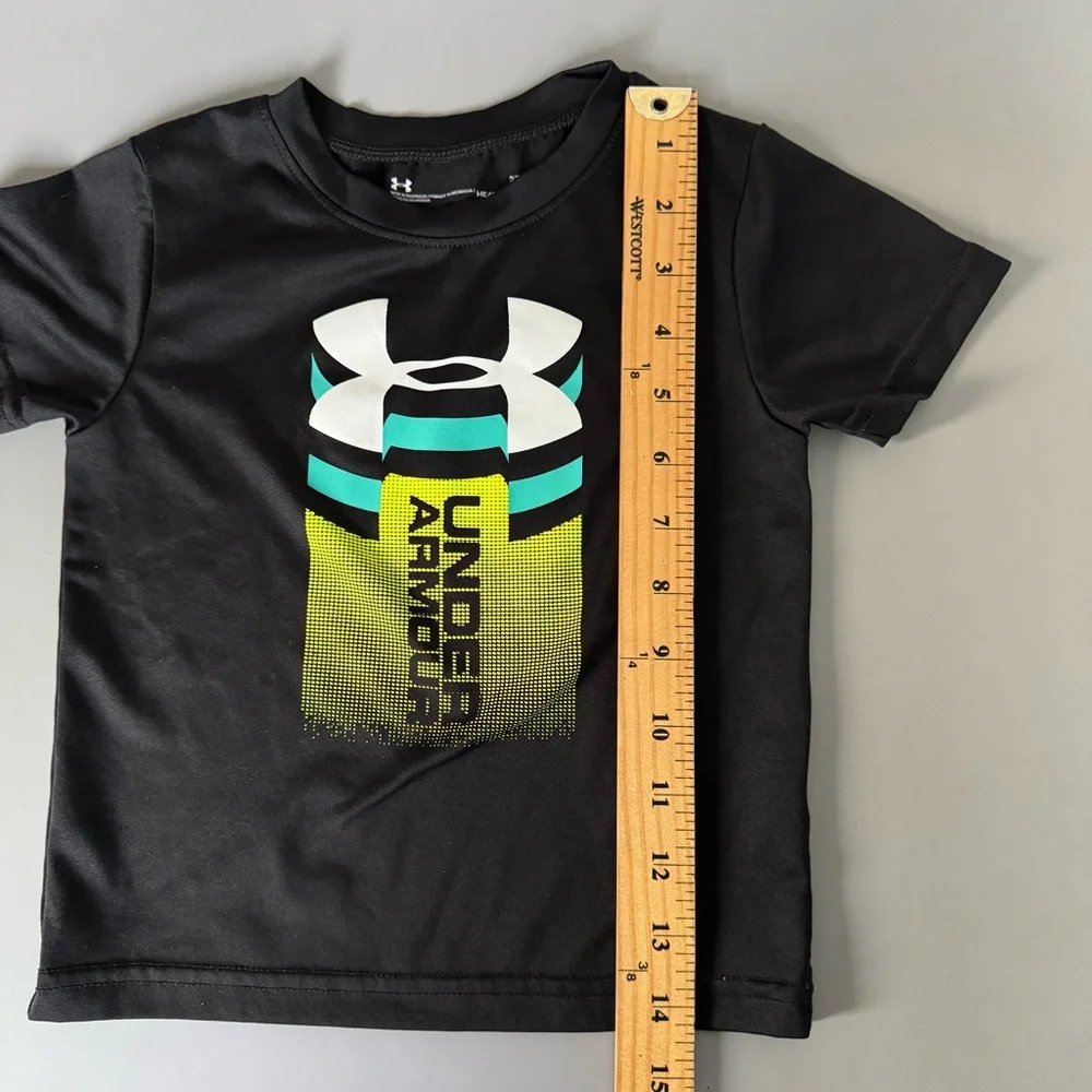 💜3/$15 Under Armour Toddler's Black Short Sleeve Graphic Tee - Size 2T